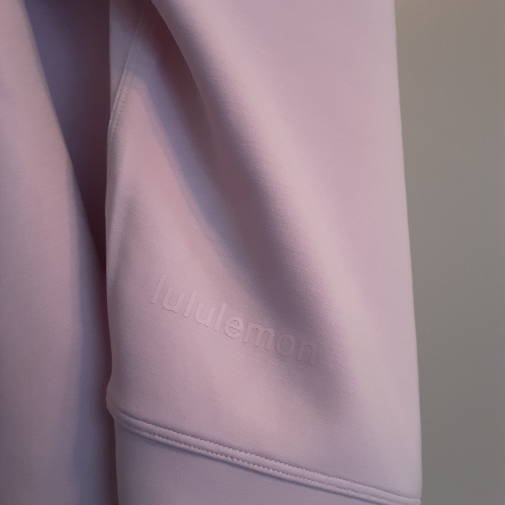 Lululemon Soft Lavender Top
